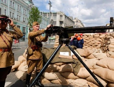 Γκάφα ολκής από τους FT και NYT: Μπερδεύτηκαν στην προπαγάνδα τους κατά του Β.Πούτιν